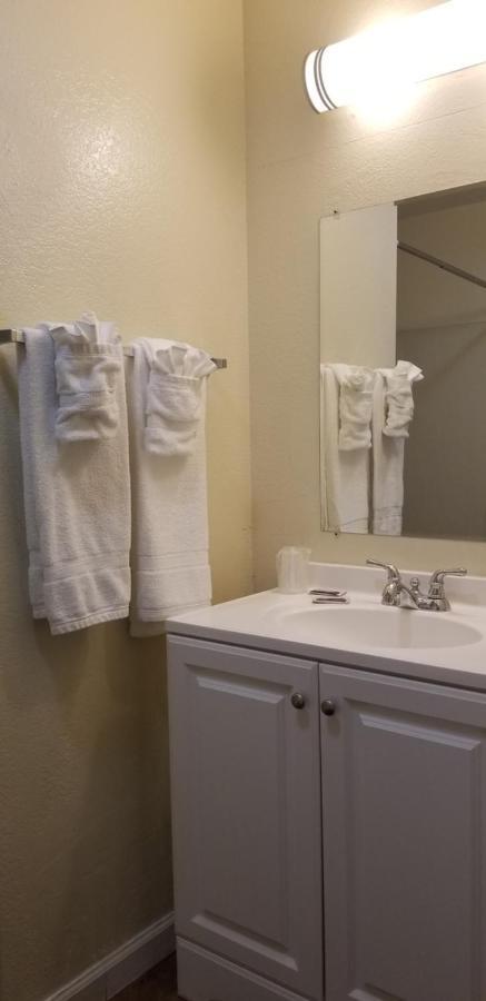 Sierra Crossing Motel Bloomington Ngoại thất bức ảnh